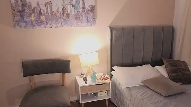 Snapshot of Megaan___ chatting on 02-09-26, 12:03 Megaan online show from 02-09-26, 12:03