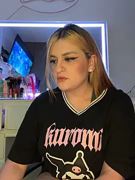 kira velour online show from 12-16-25, 12:26