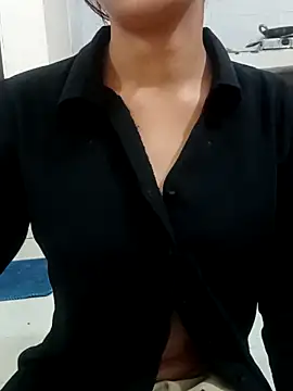 Sizzling Quinn online show from 04-04-26, 07:20