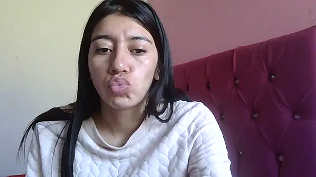 TaylorLove- online show from 12-16-25, 01:04