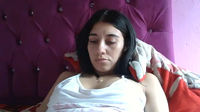 TaylorLove- online show from 12-19-25, 09:06