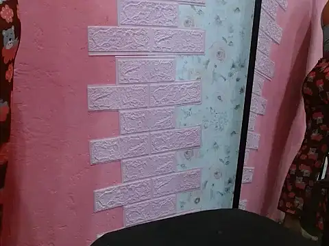 Snapshot of Milf_Momy chatting on 03-20-26, 12:50 Milf Momy online show from 03-20-26, 12:50