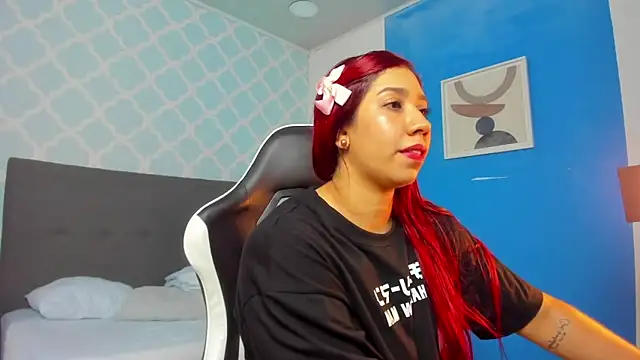 lia violetta online show from 12-15-25, 07:20