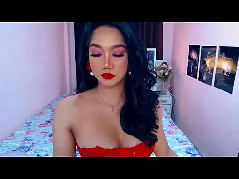 Snapshot of UrScreenGoddess chatting on 02-07-26, 12:07 UrScreenGoddess online show from 02-07-26, 12:07