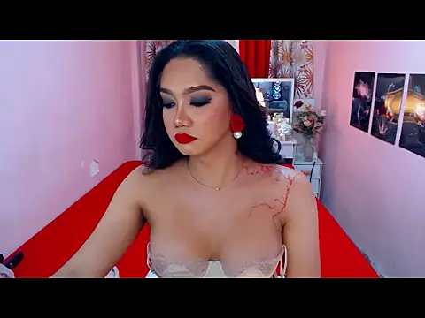UrScreenGoddess online show from 05-17-26, 06:35