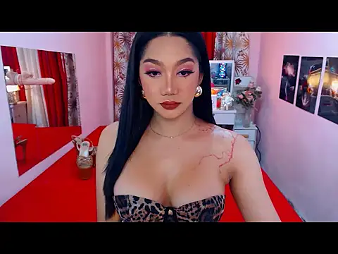 UrScreenGoddess online show from 06-05-26, 12:15