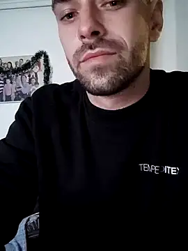 Snapshot of Elchicomalo29 chatting on 01-10-26, 11:22 Elchicomalo29 online show from 01-10-26, 11:22