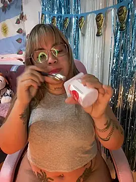 Lindalatina2001 online show from 07-01-26, 06:41