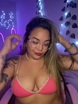 Lindalatina2001 online show from 03-23-26, 02:00