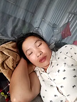 Evelyn-n online show from 04-01-26, 05:09