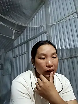 Evelyn-n online show from 04-30-26, 12:23