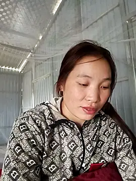 Evelyn-n online show from 12-05-25, 06:56