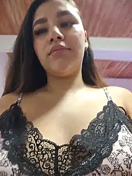 Snapshot of Julia-Blair chatting on 12-19-25, 05:48 Julia-Blair online show from 12-19-25, 05:48