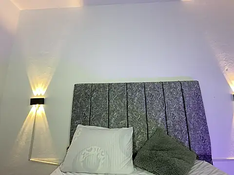 Mia Allenn online show from 04-10-26, 07:21