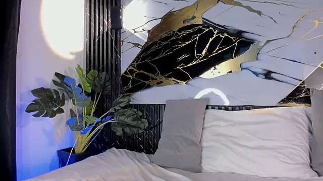 alivega  online show from 04-23-26, 07:26