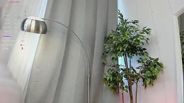 SoftDreamer online show from 04-17-26, 02:09