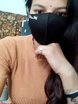 RADHIKA-1143 online show from 12-21-25, 03:19