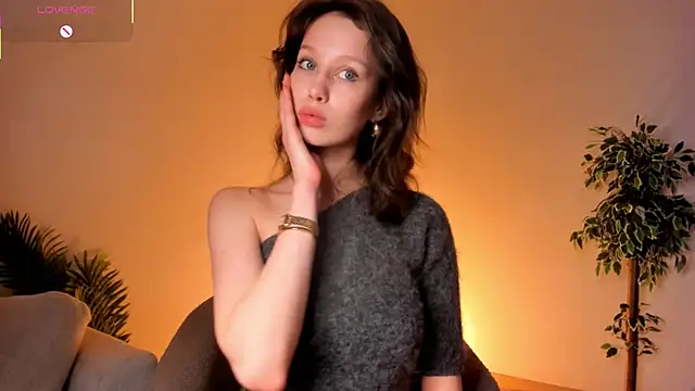 Snapshot of LachelleFrommer chatting on 03-03-26, 02:29 LachelleFrommer online show from 03-03-26, 02:29