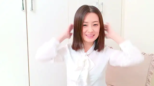 Hazuki 8 online show from 12-22-25, 12:38