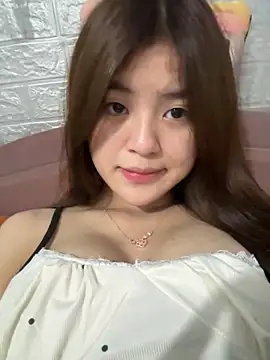 Cheerful-girl online show from 12-22-25, 05:46