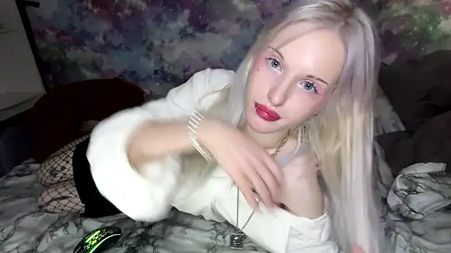 Snapshot of CelenFomes chatting on 03-03-26, 07:04 CelenFomes online show from 03-03-26, 07:04