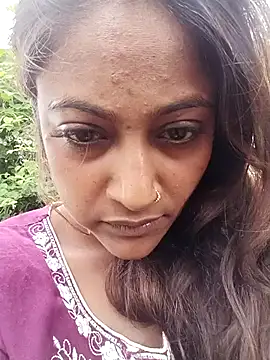 dusky diva d online show from 08-04-26, 04:39