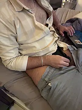 BlahNextDoor online show from 12-16-25, 09:08