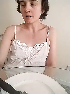 Snapshot of Amy01112 chatting on 06-01-26, 03:33 Amy01112 online show from 06-01-26, 03:33