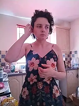 Snapshot of Amy01112 chatting on 06-19-26, 02:12 Amy01112 online show from 06-19-26, 02:12