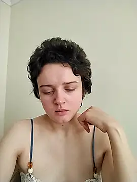 Snapshot of Amy01112 chatting on 05-24-26, 04:40 Amy01112 online show from 05-24-26, 04:40
