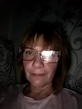 MichelleLove48 online show from 04-14-26, 07:30