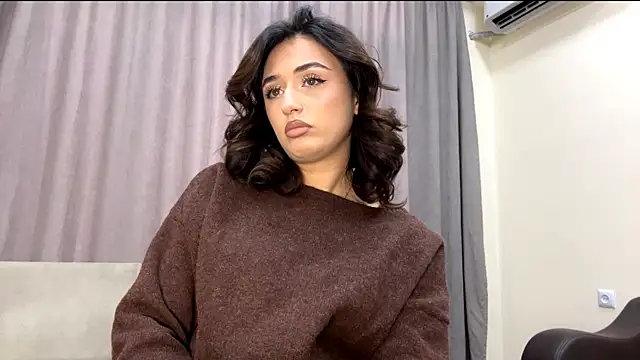 Snapshot of ParsedFix chatting on 01-08-26, 12:11 ParsedFix online show from 01-08-26, 12:11