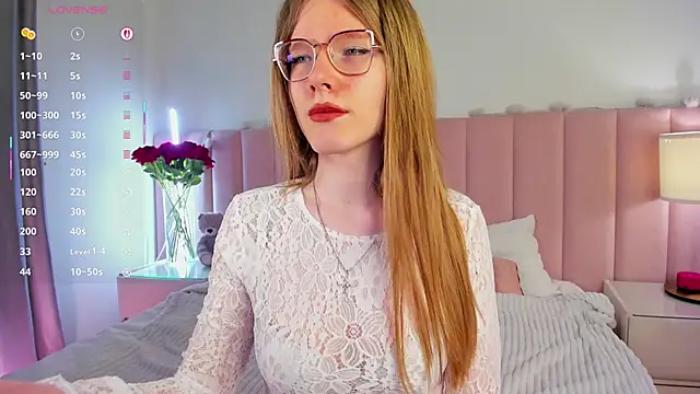 Snapshot of AnGee_ chatting on 02-15-26, 04:39 AnGee online show from 02-15-26, 04:39