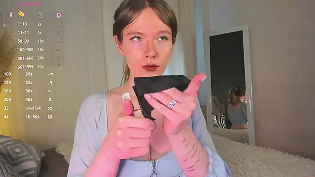 Snapshot of AnGee_ chatting on 04-13-26, 04:33 AnGee online show from 04-13-26, 04:33