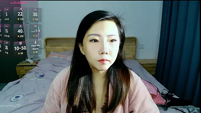 Snapshot of chenanni-01 chatting on 12-22-25, 01:00 chenanni-01 online show from 12-22-25, 01:00