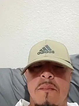 Snapshot of Lalin2323 chatting on 02-24-26, 12:44 Lalin2323 online show from 02-24-26, 12:44