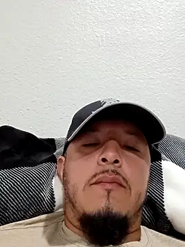 Snapshot of Lalin2323 chatting on 02-06-26, 01:01 Lalin2323 online show from 02-06-26, 01:01