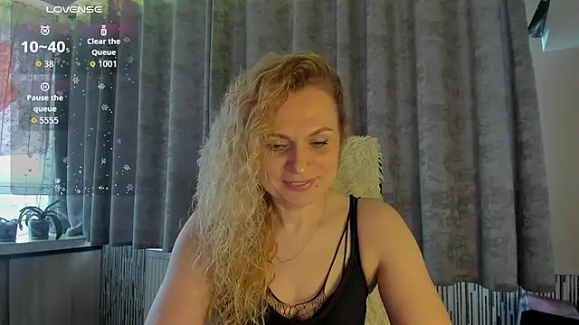 LanaLight x online show from 05-18-26, 04:56