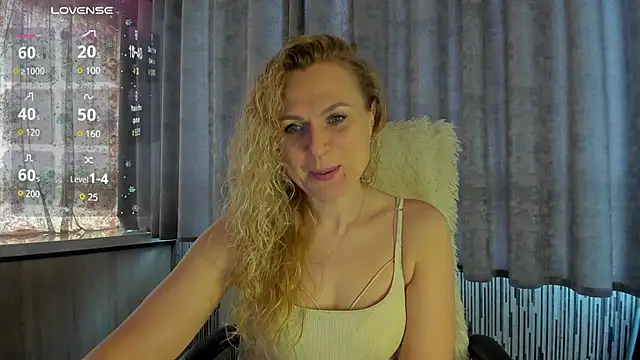 LanaLight x online show from 05-28-26, 03:18