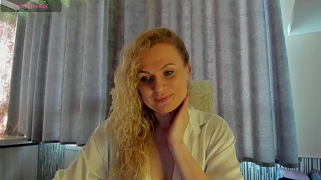 LanaLight x online show from 05-20-26, 12:35