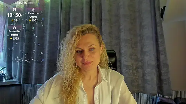 LanaLight x online show from 04-23-26, 05:03