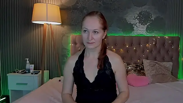 JasmineeSky online show from 12-04-25, 01:54