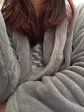 gatitachula93 online show from 04-14-26, 11:48