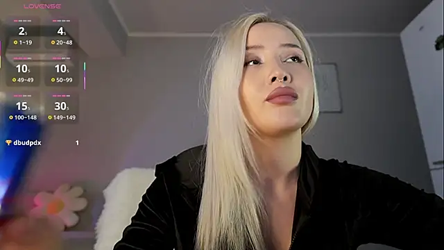 yoursecretloveee online show from 03-10-26, 02:10