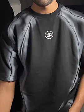 Snapshot of fitboy_xxx chatting on 12-18-25, 06:34 fitboy xxx online show from 12-18-25, 06:34