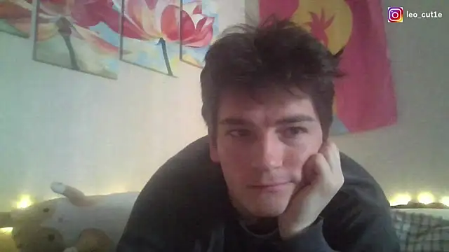 leo cutie online show from 04-11-26, 04:42
