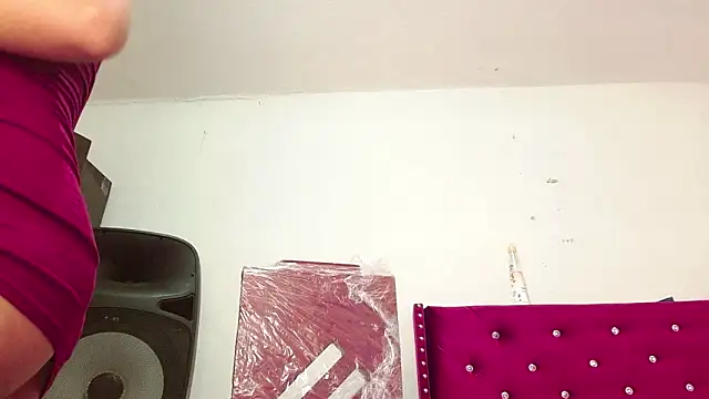 lucy devil23 online show from 12-17-25, 10:04