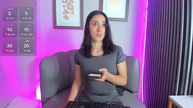 Ariana collinss online show from 04-02-26, 01:18