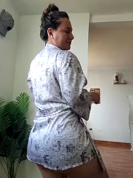 adele 69 online show from 04-04-26, 05:19