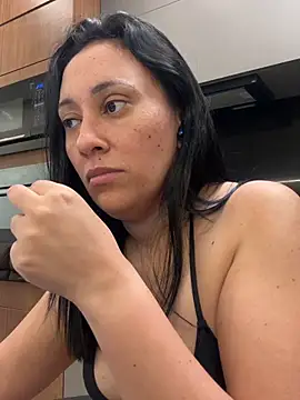 Snapshot of Deusaindia chatting on 01-09-26, 04:41 Deusaindia online show from 01-09-26, 04:41